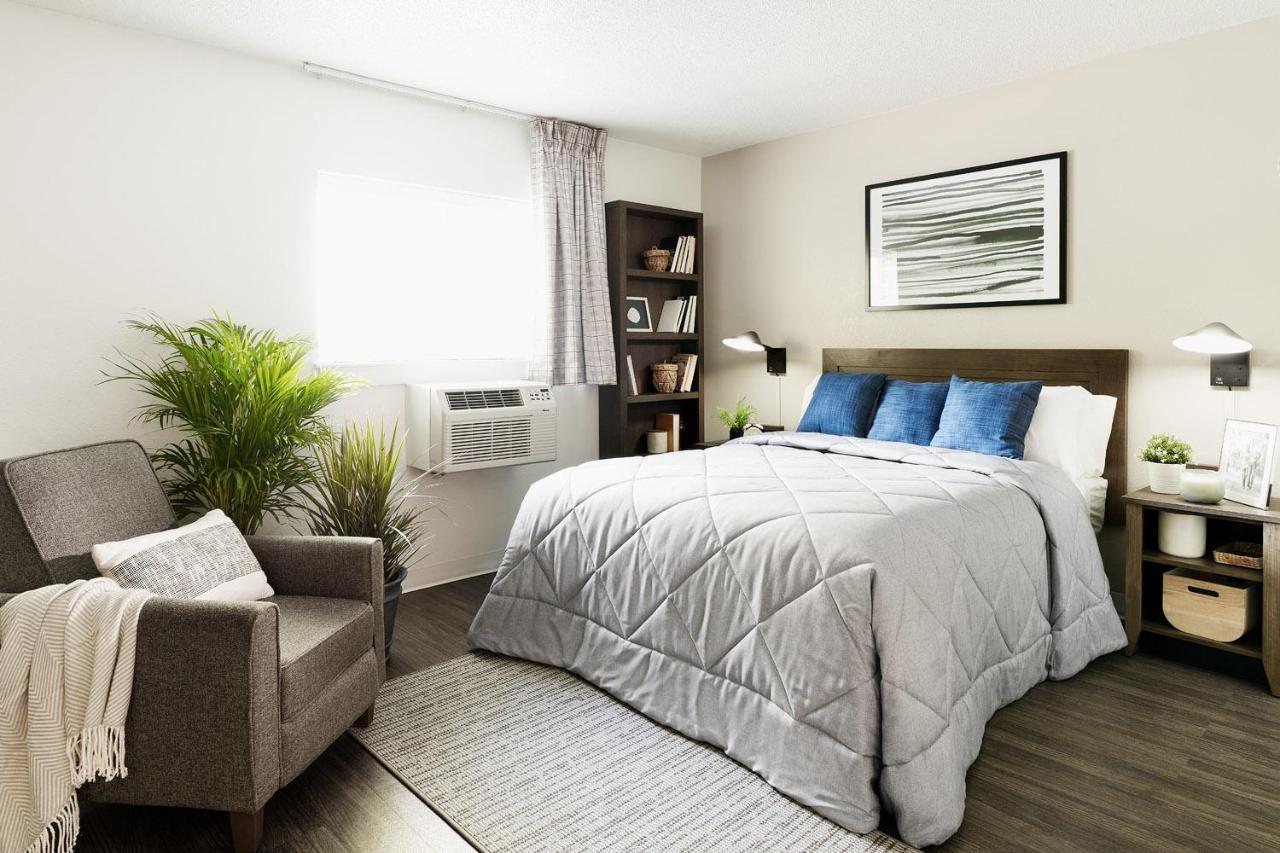 Intown Suites Extended Stay Columbus Oh - I-70E Hamilton Rd Екстер'єр фото